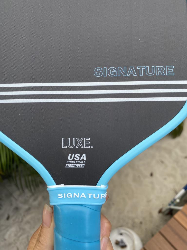 LUXE pickleball paddle - signature 